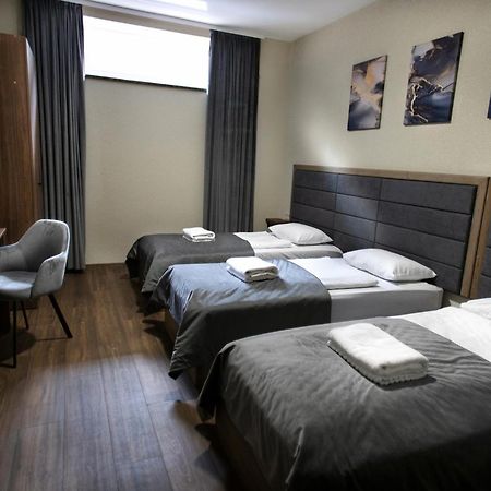 Nesvit Hotel Kiew Exterior foto